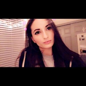 Meet your Posher, Gabrielle